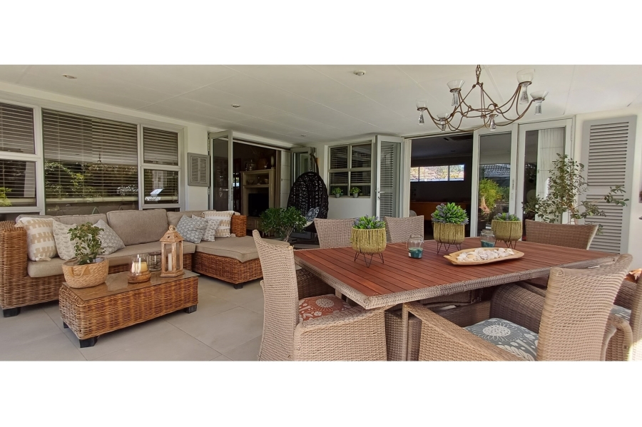 5 Bedroom Property for Sale in Jim Fouchepark Free State